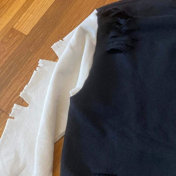 Carmar Women’s Black and White Distressed Sweatshirt Size S - Picture 5 of 8